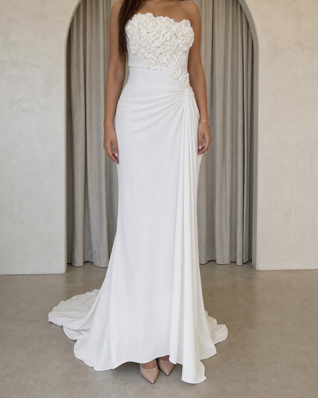 The Alina Dress, Wit galajurk