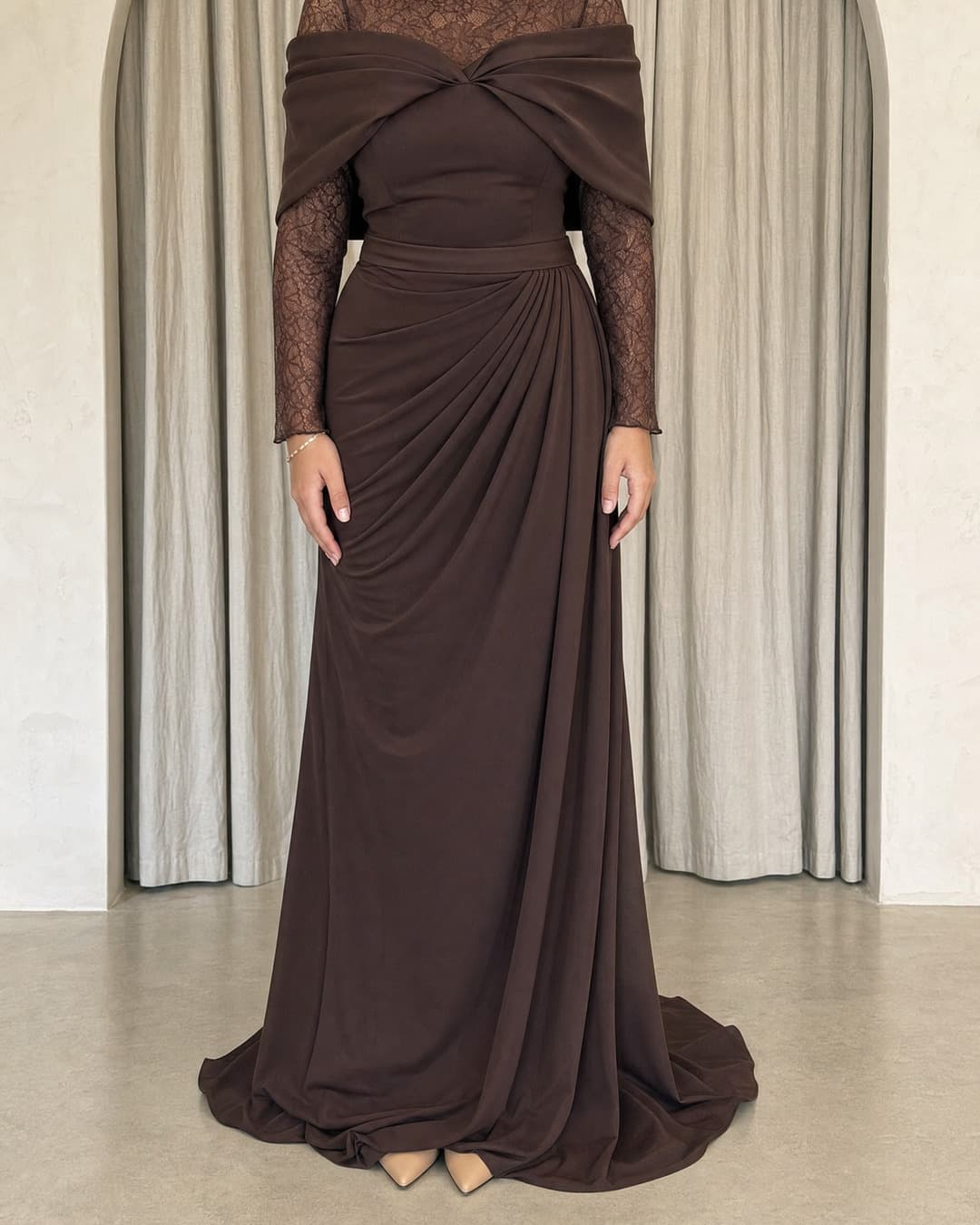 The Cemre Dress, Chocoladebruin galajurk