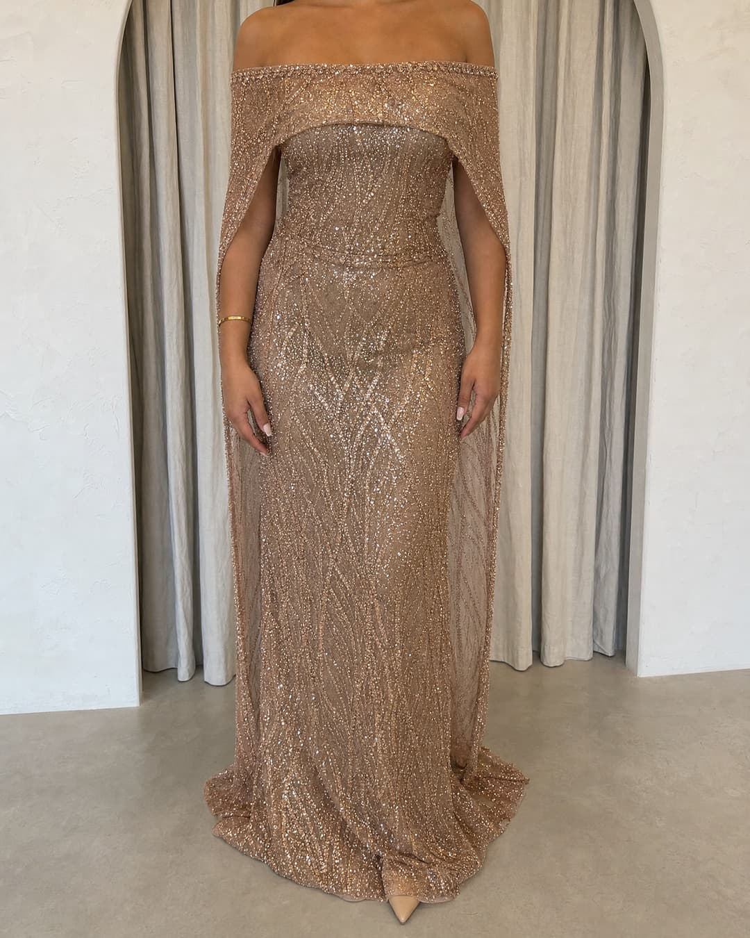 The Nara Dress, Champagne galajurk