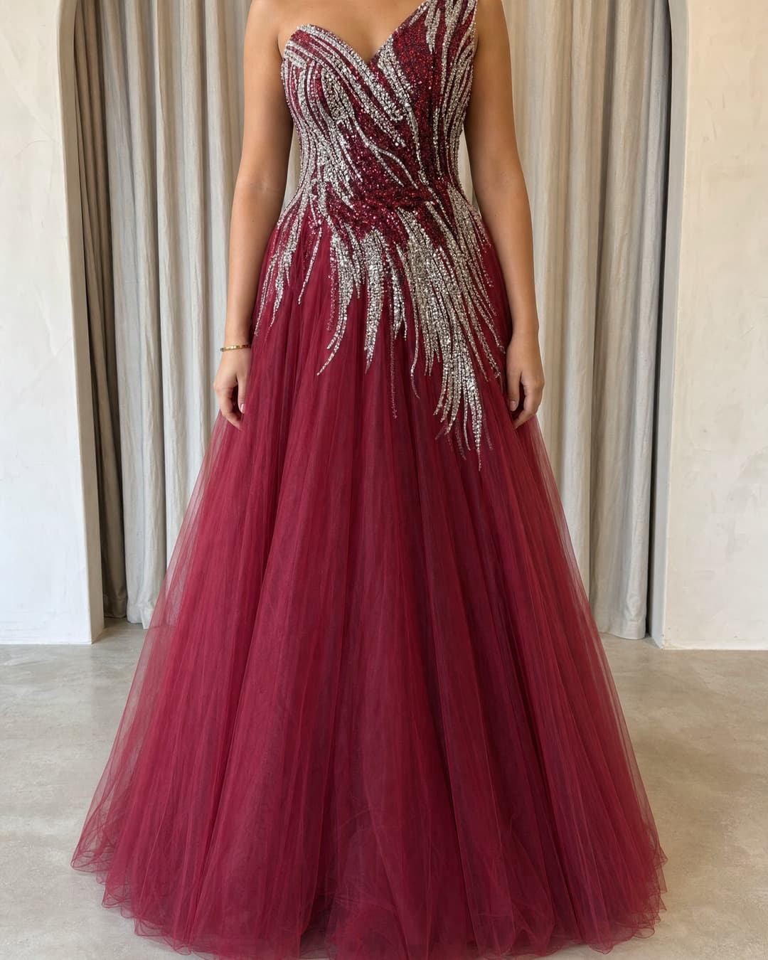 The Melis Dress, Bordeaux galajurk