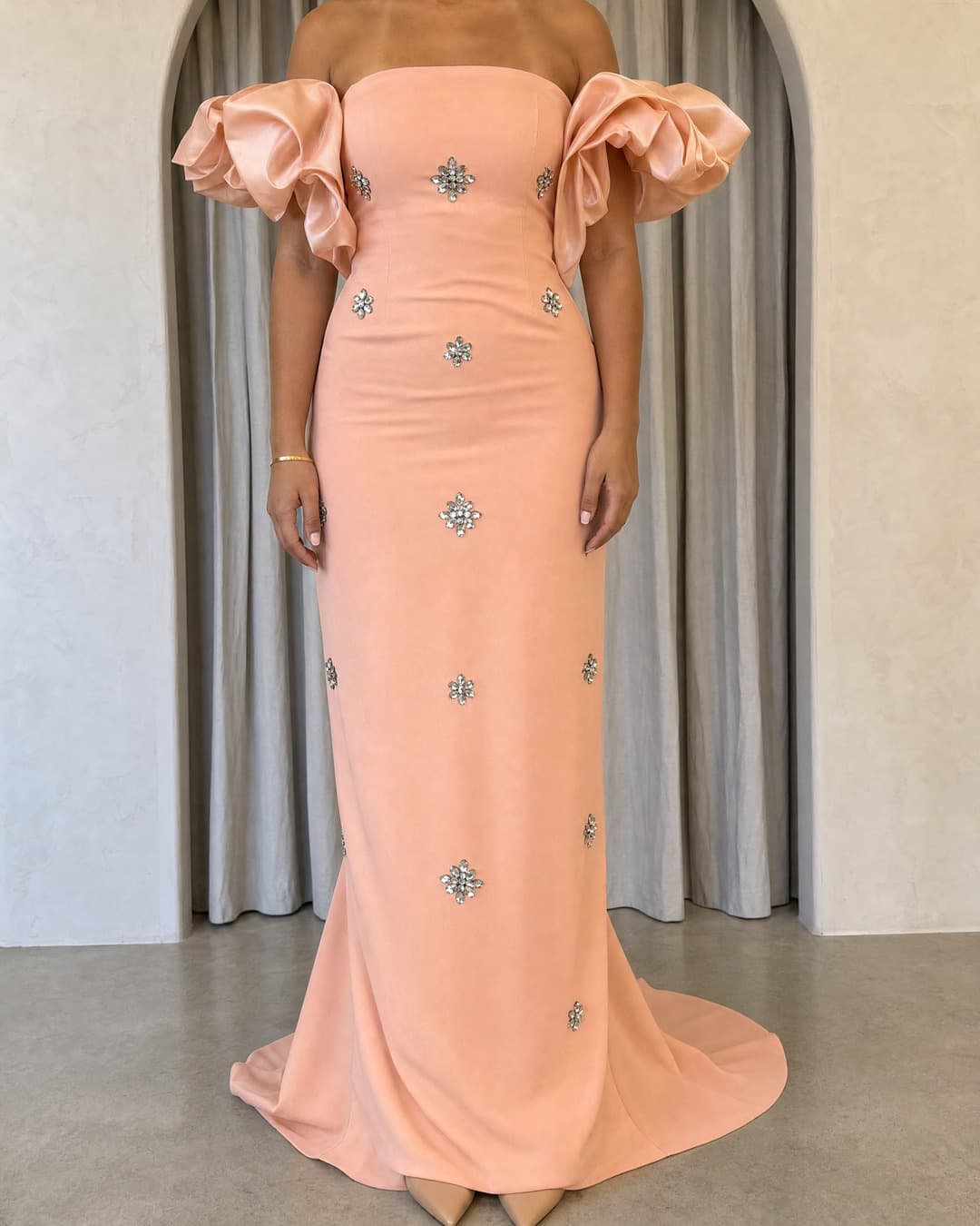 The Fay Dress, Zalmroze galajurk