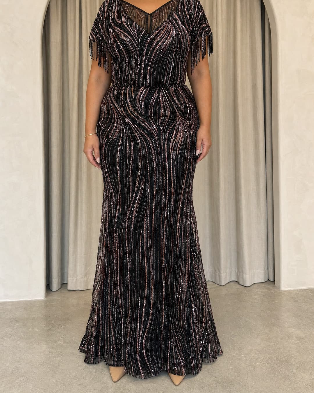The Maria Dress, Zwart rosé galajurk